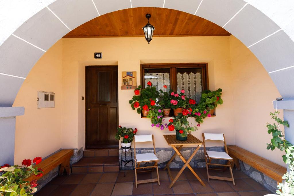 Posezení v ubytování Casa Rural Laguna Negra 49