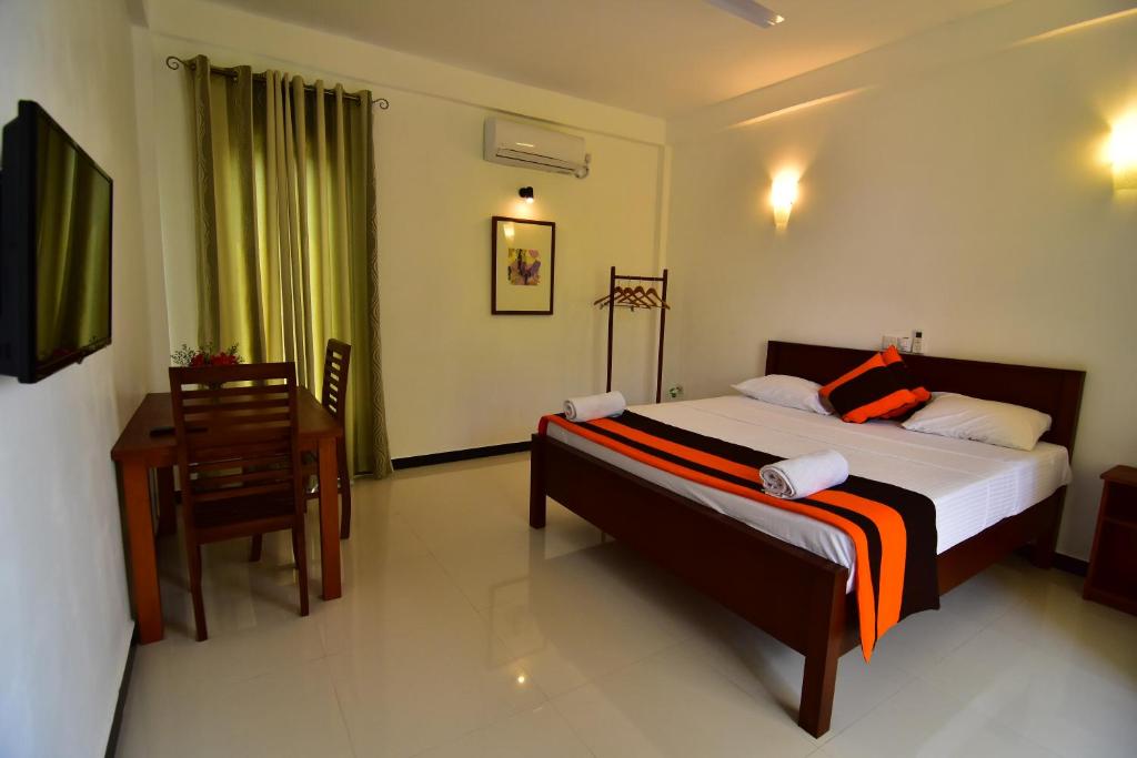 Park Lane Apartments - 3