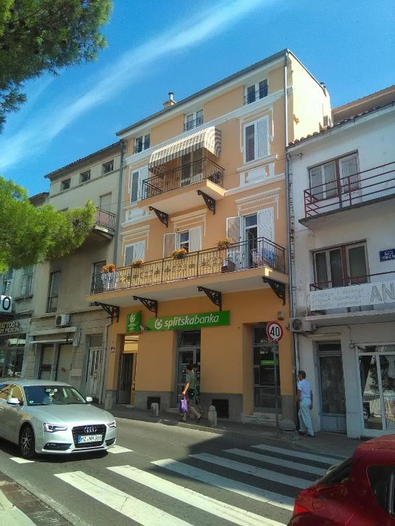 apartment Sandra 2+2 ***