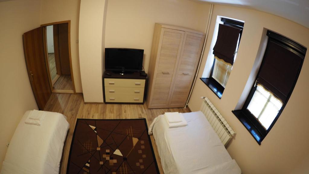 TV a/nebo společenská místnost v ubytování Guest house DON-lux