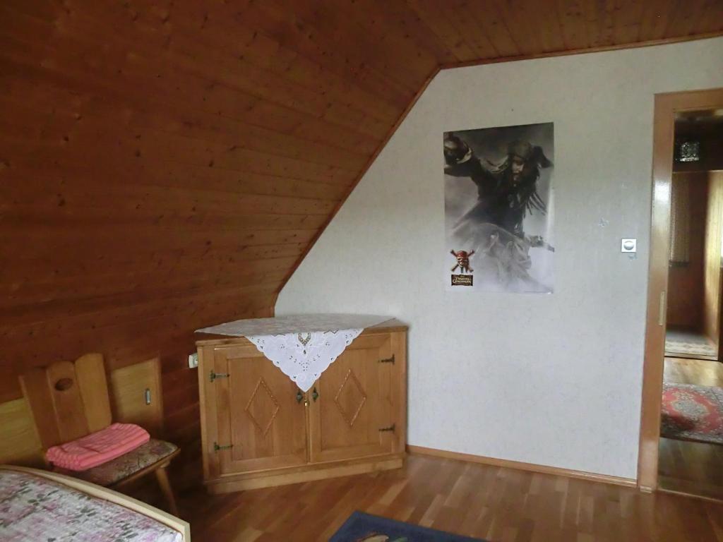 Postel nebo postele na pokoji v ubytování Omas kleines Hexenhaeusle