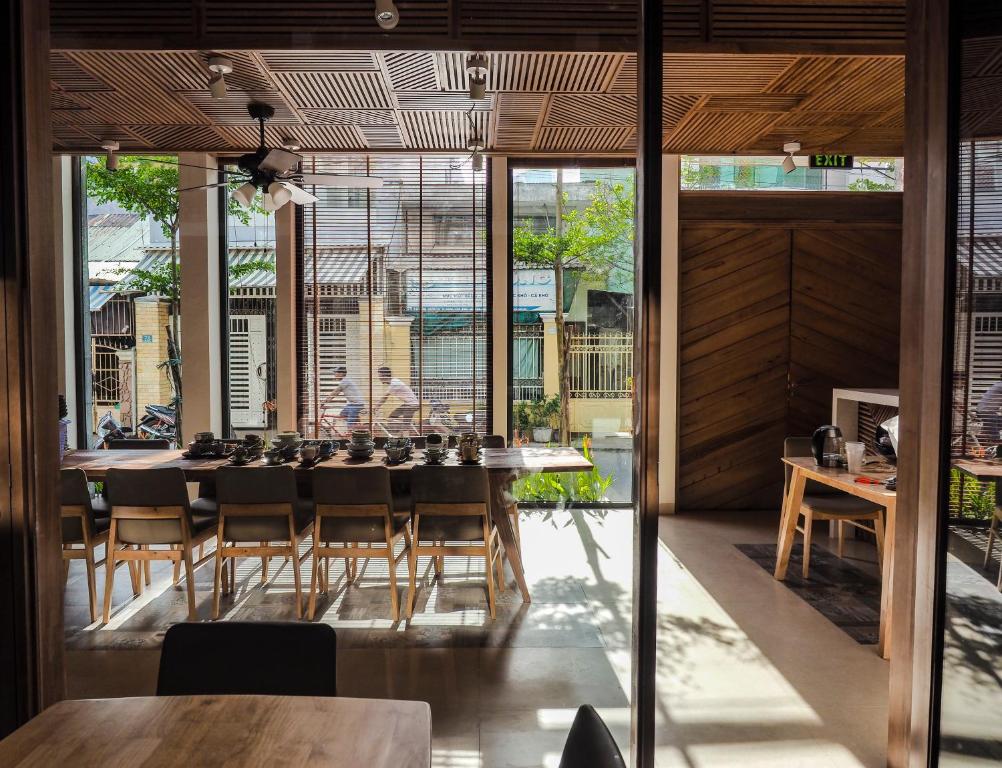 Nhà hàng/khu ăn uống khác tại Mai's Boutique