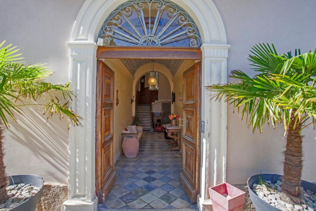 Exteriér nebo vchod ubytování Mare E Monti - Hôtel de Charme