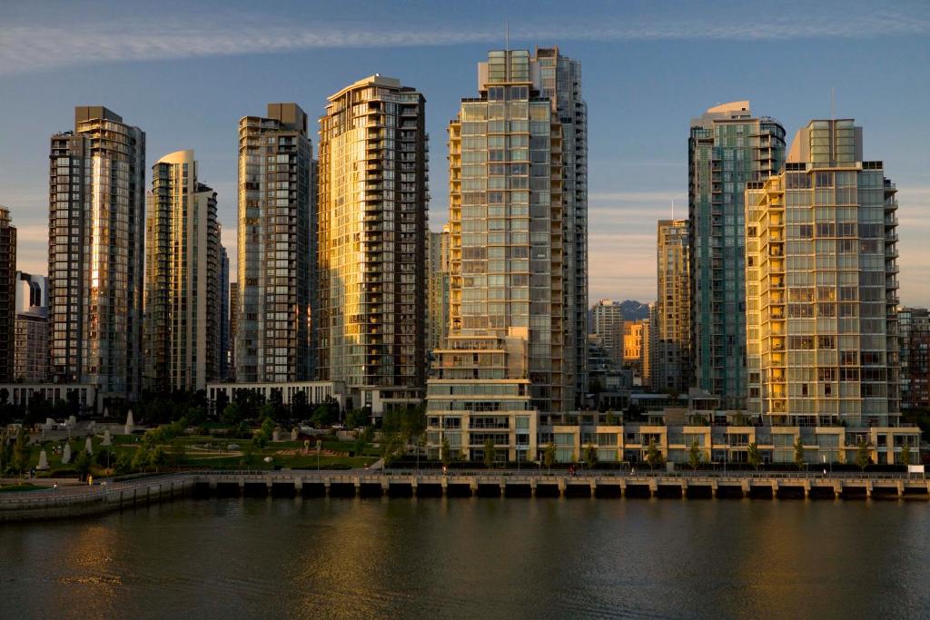 Granville Island Hotel - Resim 29
