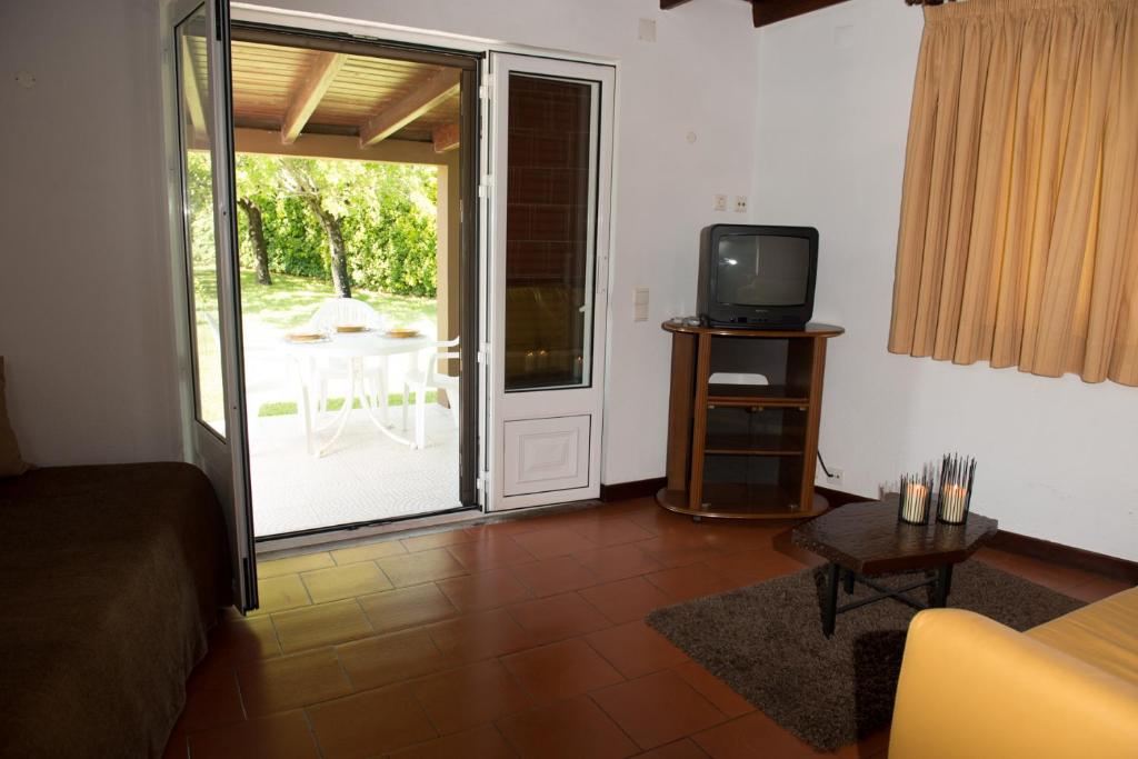 TV a/nebo společenská místnost v ubytování Hotel S. Jorge