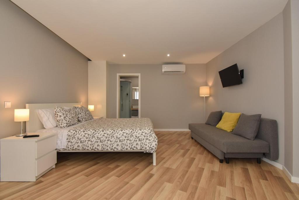 Oporto Bernardes Studios - Heroísmo - 11