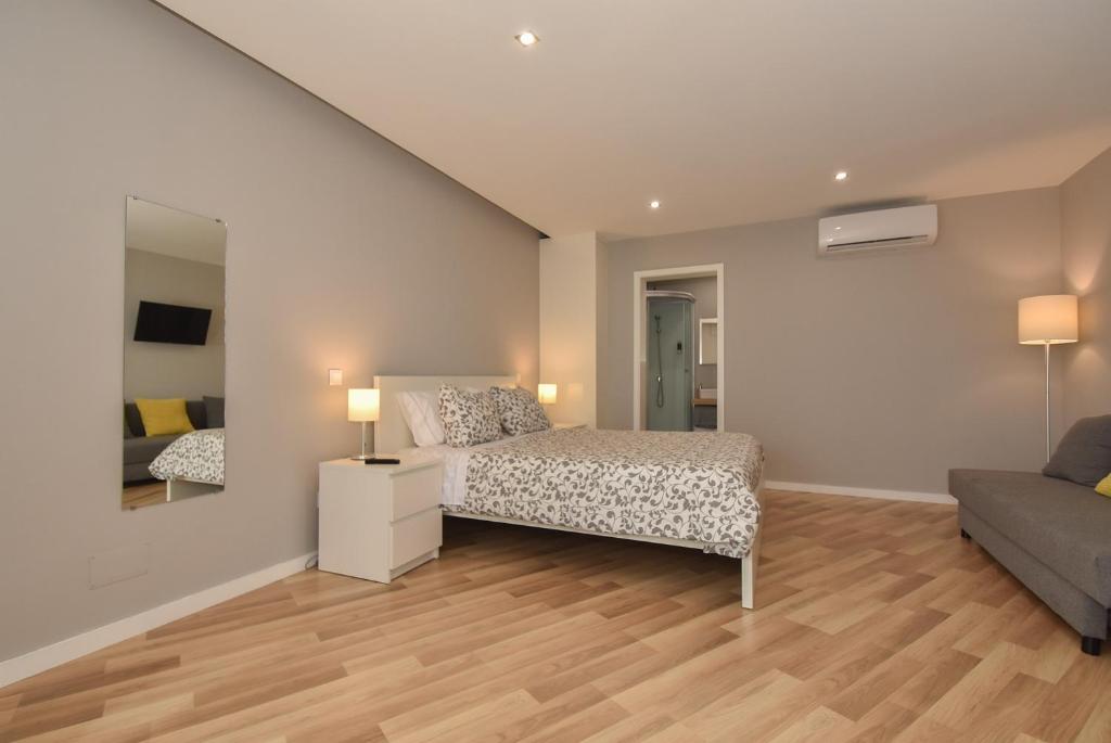 Oporto Bernardes Studios - Heroísmo - 17