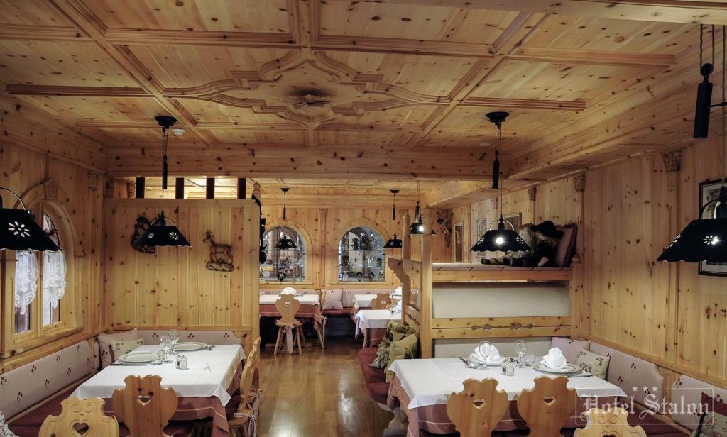 Restaurace v ubytování Hotel Stalon Alpine Chic