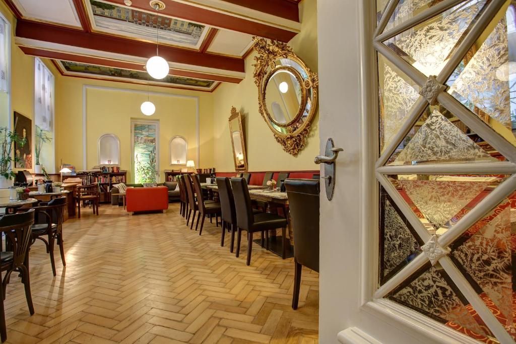 Restaurace v ubytování Trip Inn Hotel Blankenburg