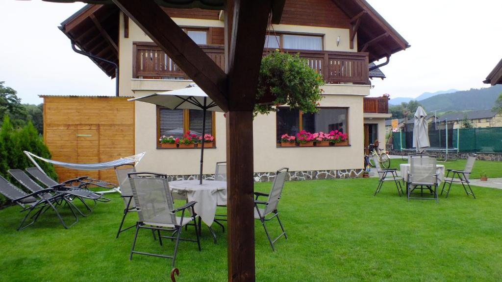 Nespecifikovaný výhled na hory nebo výhled na hory při pohledu z bed and breakfast