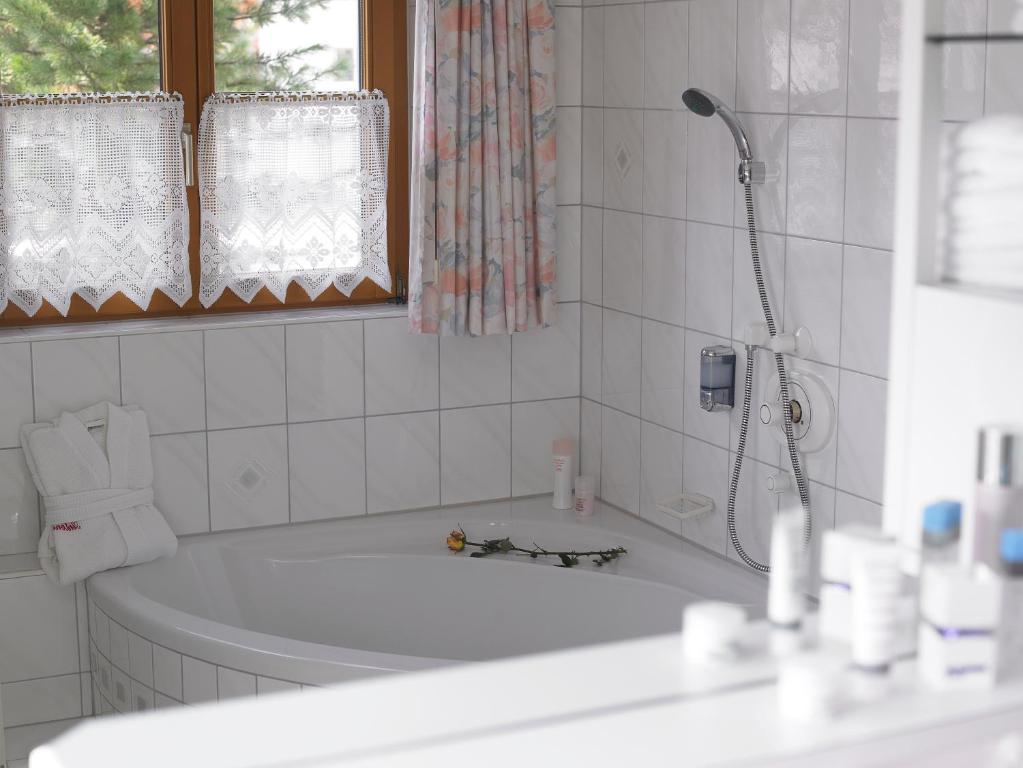 Koupelna v ubytování Hotel Antonius