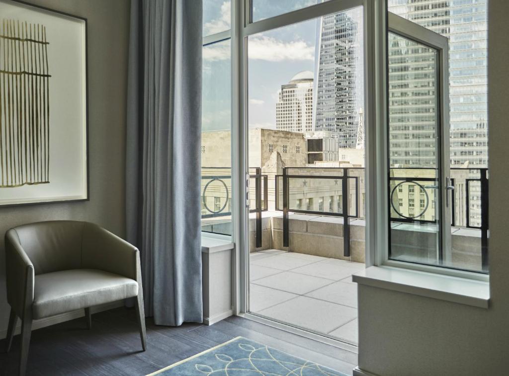 Uma varanda ou terraço em Four Seasons Hotel New York Downtown