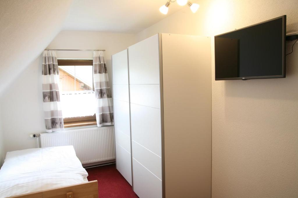 TV a/nebo společenská místnost v ubytování Apartment Köll
