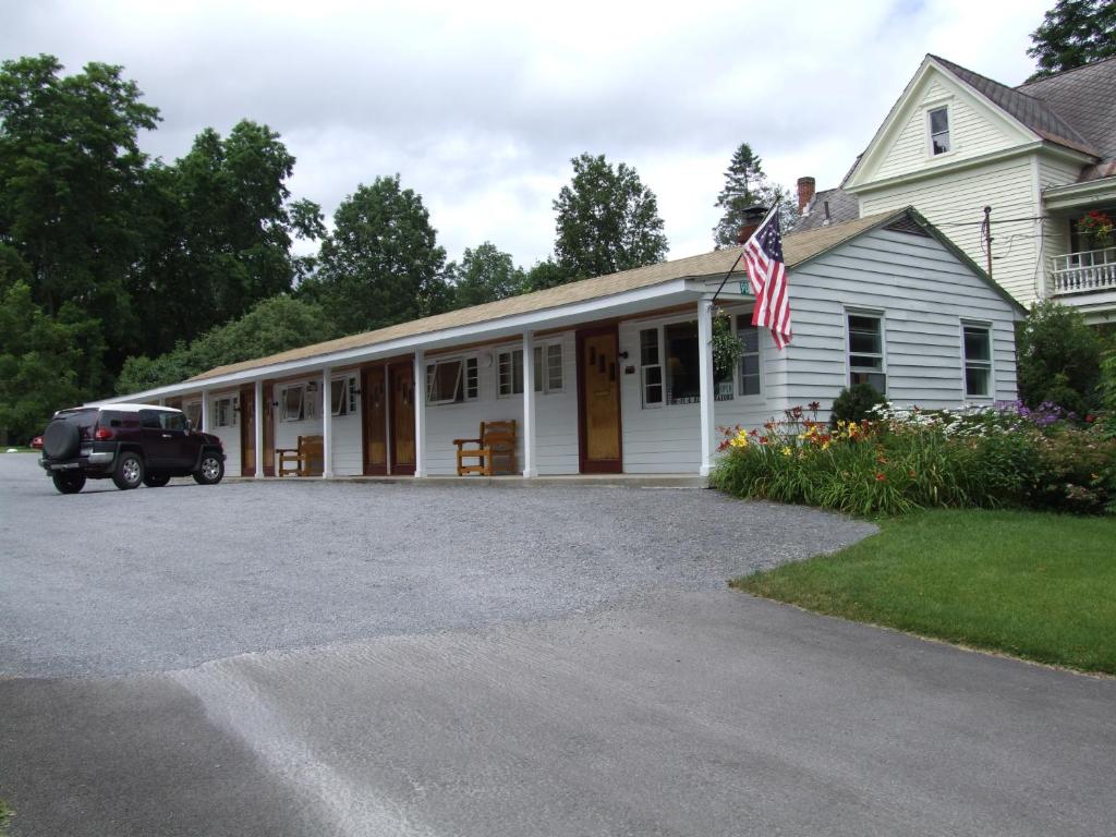 The building in which moteleket is located