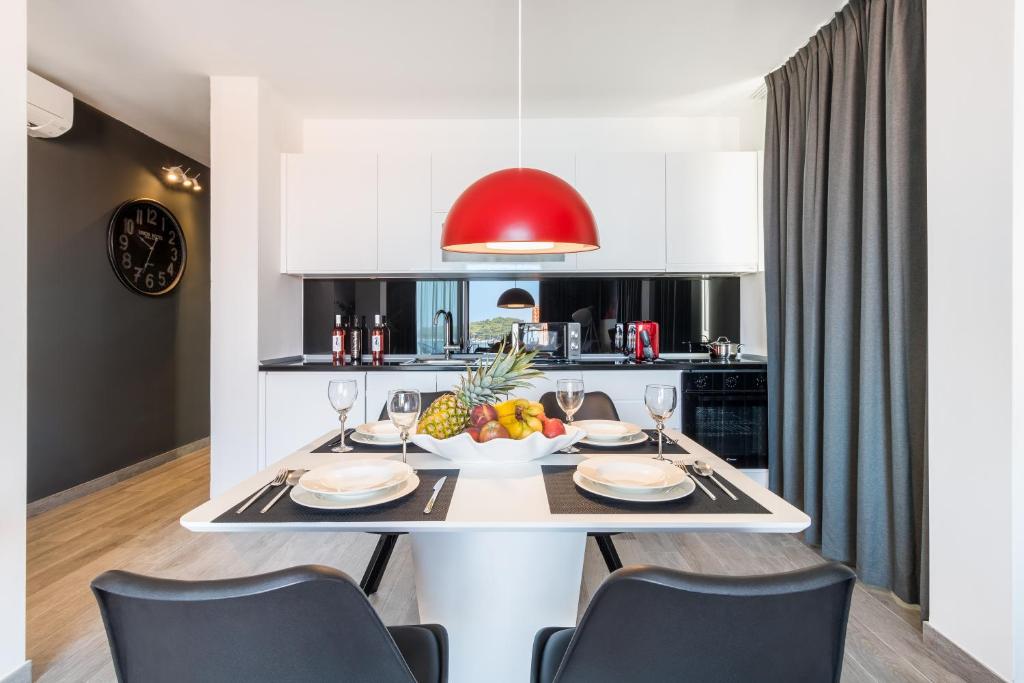 Residence Alpha Apartments - 10