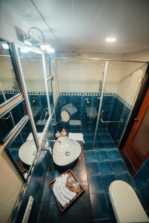 Koupelna v ubytování Casa Menezes - A Heritage Goan Homestay