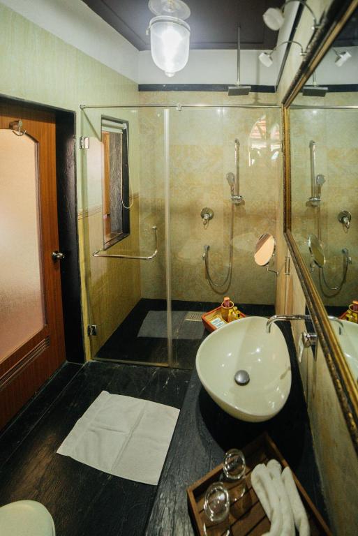 Koupelna v ubytování Casa Menezes - A Heritage Goan Homestay