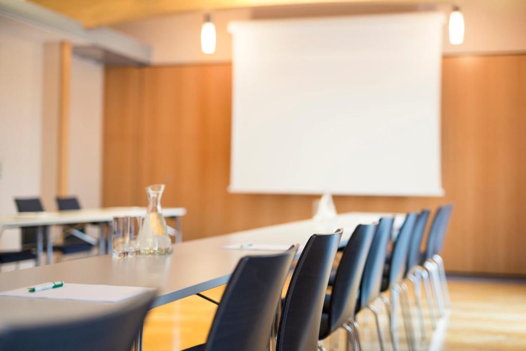 The business area and/or conference room at Weinlandhof