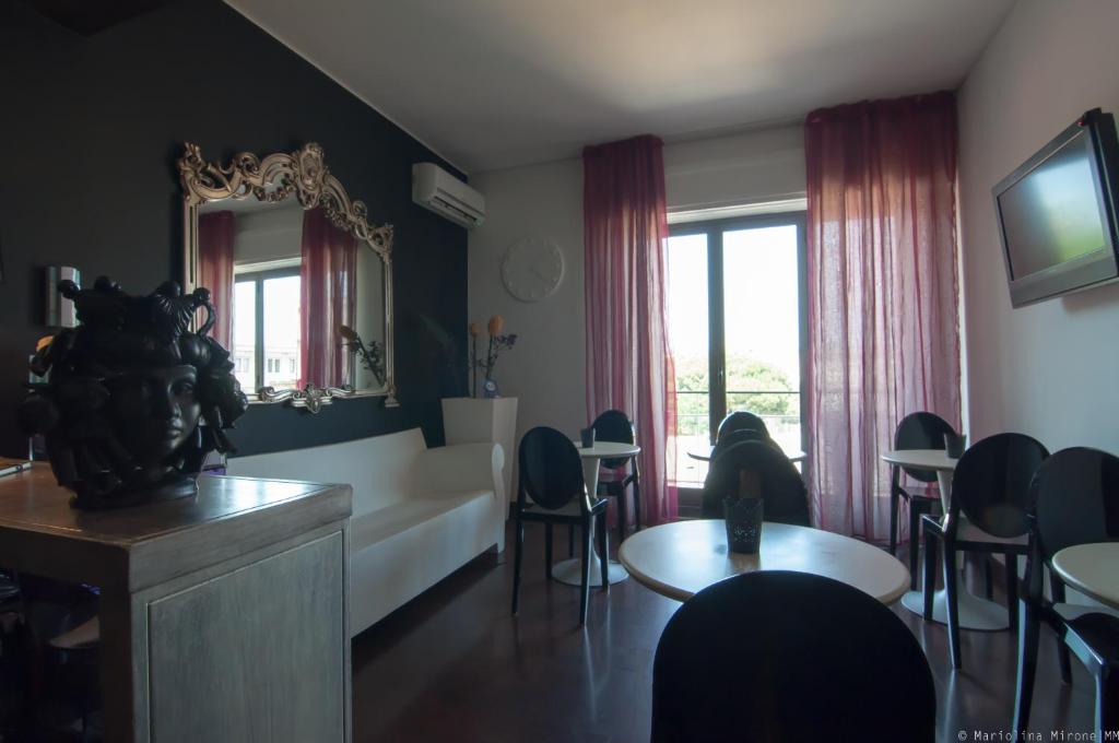 TV a/nebo společenská místnost v ubytování Eh13 Luxury Accommodation
