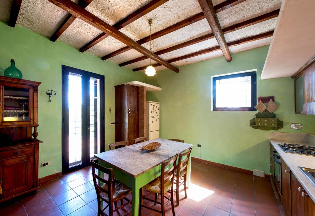 Kuchyň nebo kuchyňský kout v ubytování Casa Boschetto