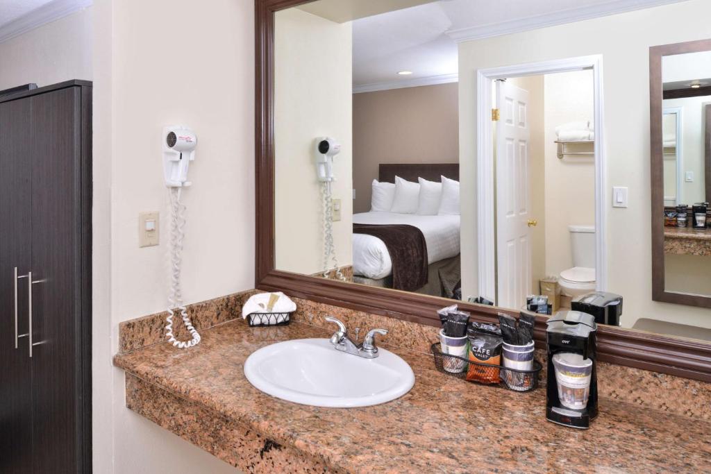 Best Western Capistrano Inn - King Room - No Fumadores