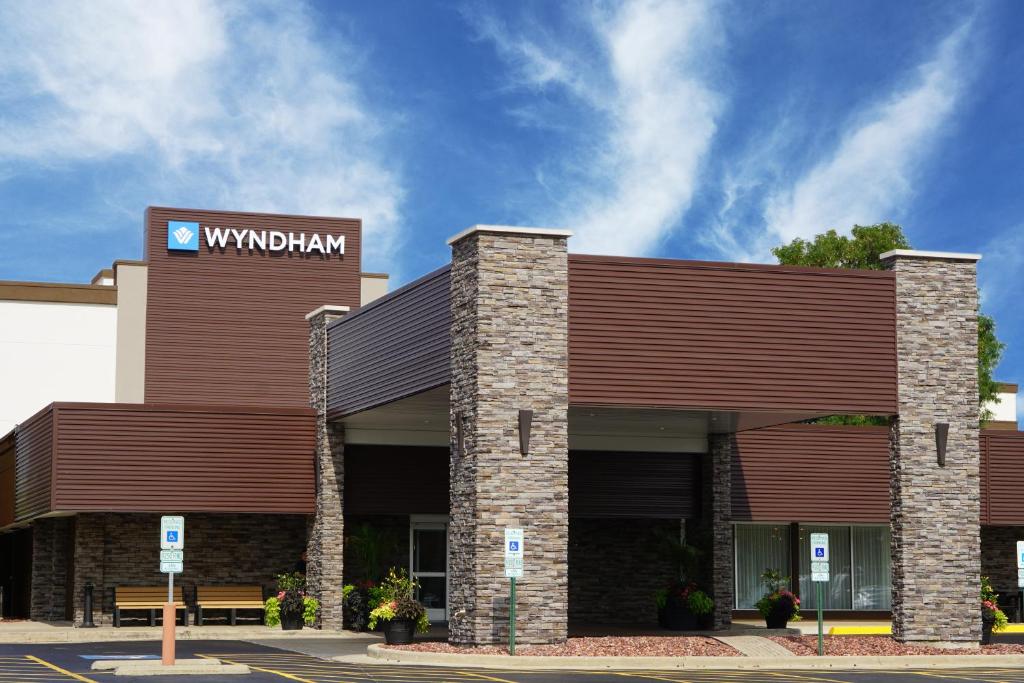 Wyndham Chicago O'Hare photo