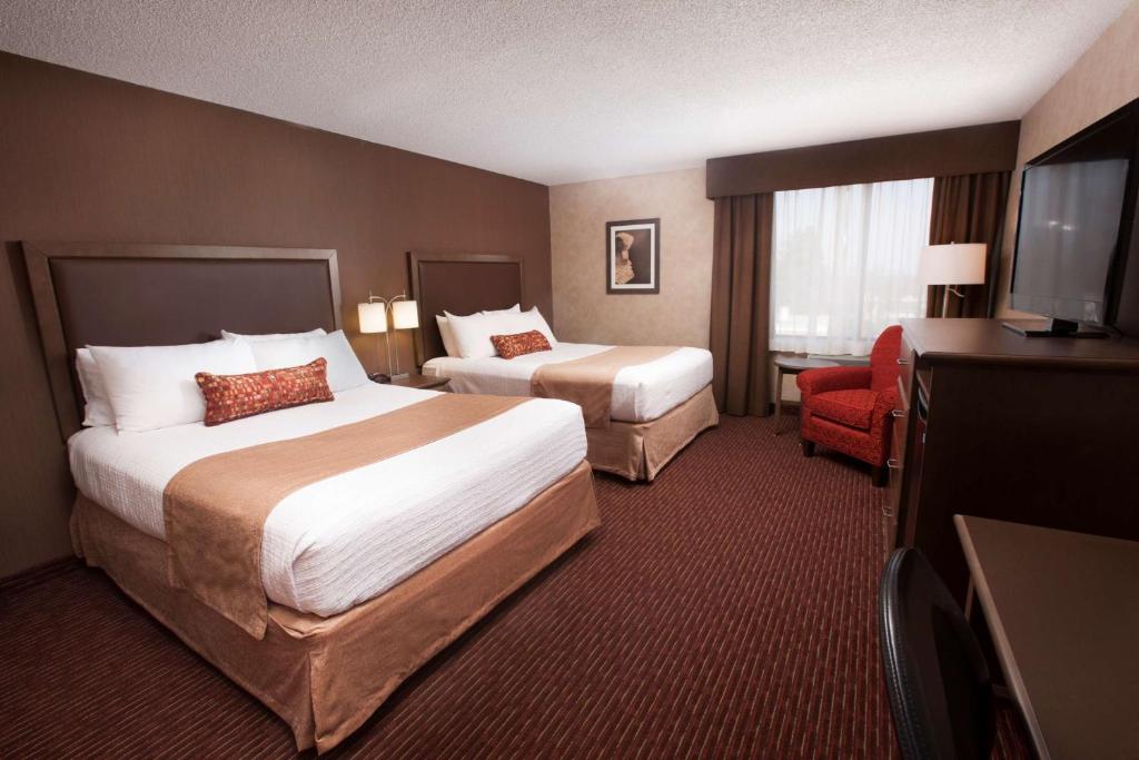 
Tower Queen Room with Two Queen Beds
