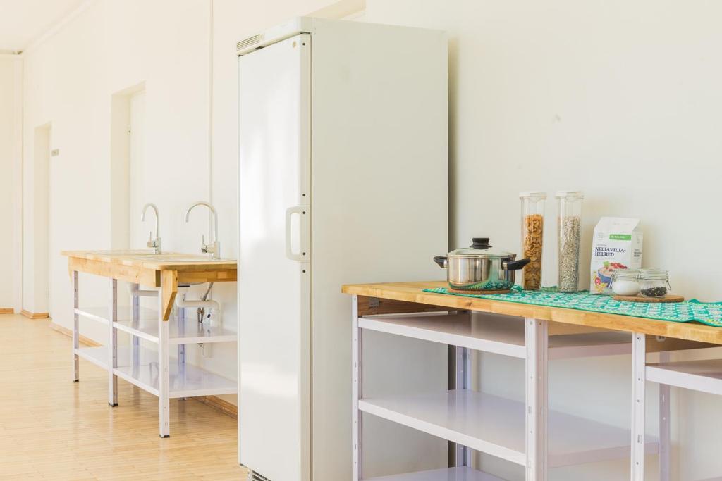 Kuchyň nebo kuchyňský kout v ubytování EHE Hostel