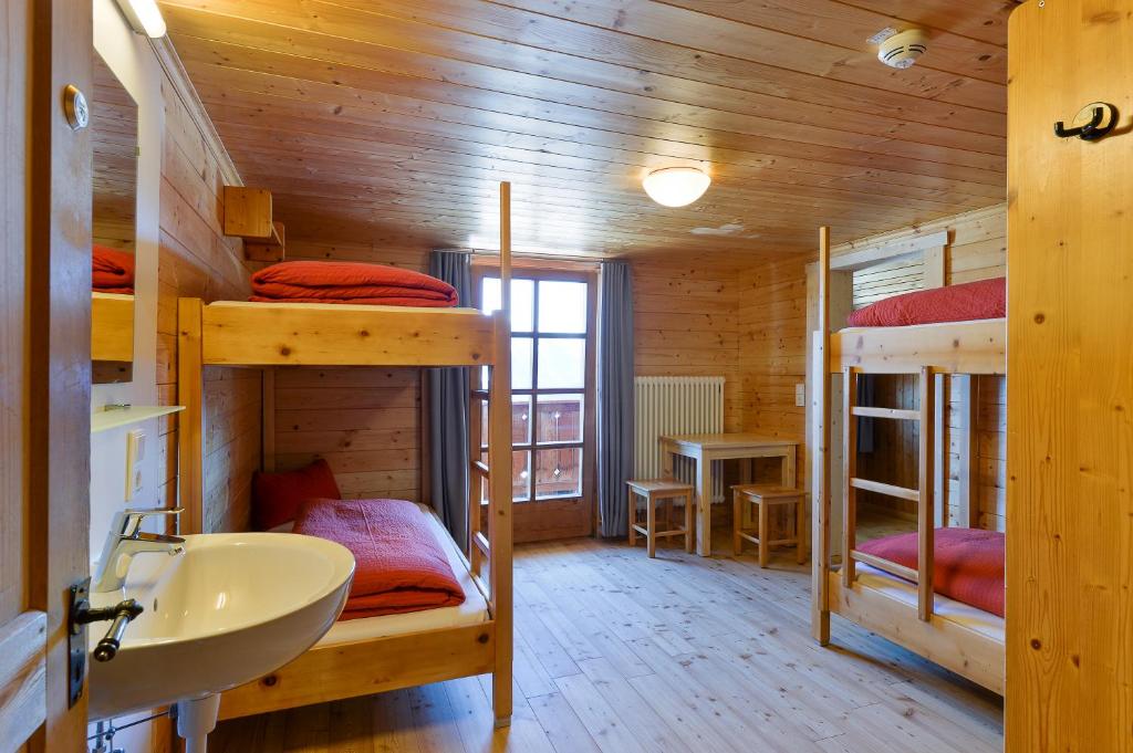 Rúm í herbergi á Haus Matschwitz