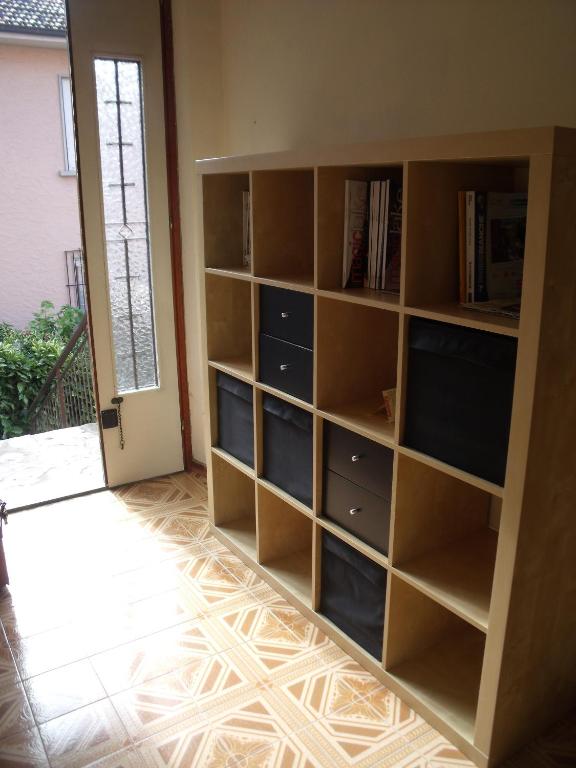 The library in Az apartmant