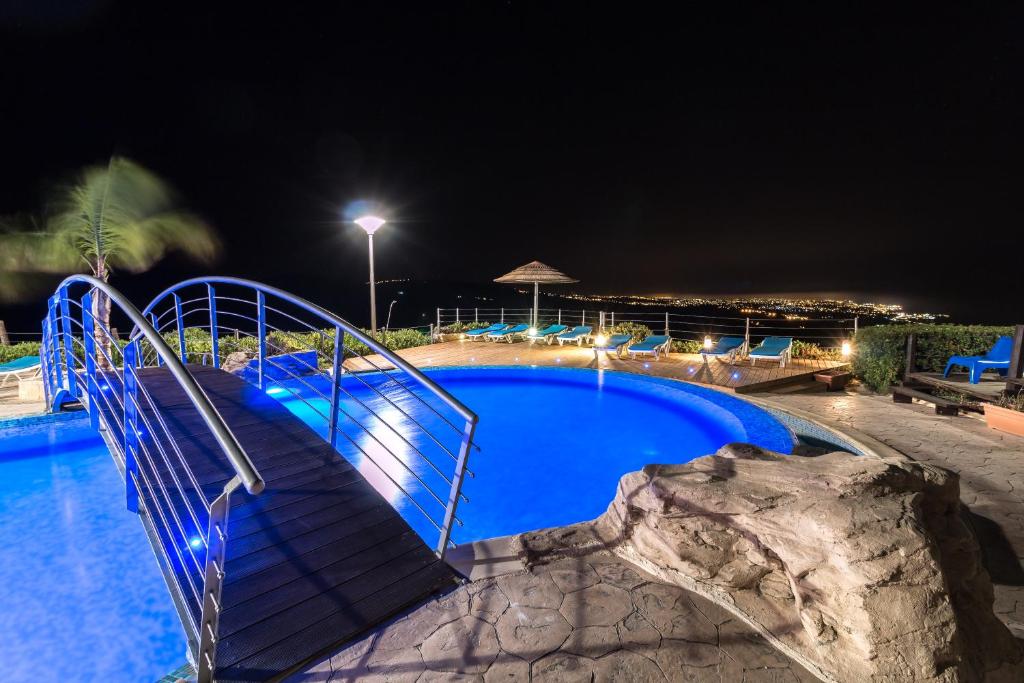 Bazén v ubytování Oceania & Panorama Villas nebo v jeho okolí