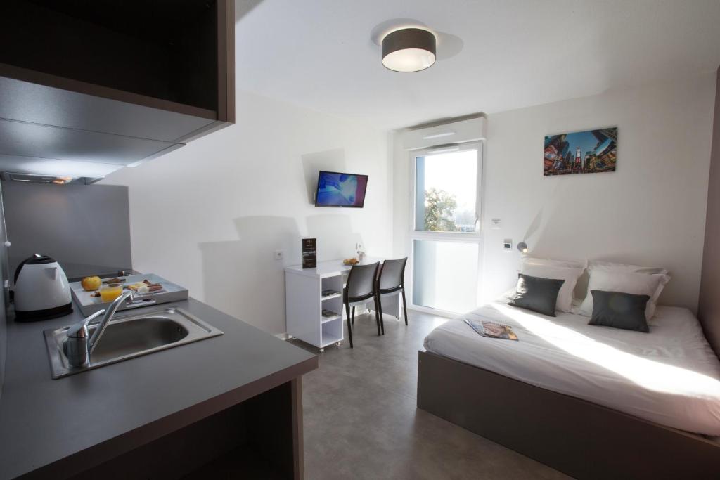 All Suites Appart Hôtel Bordeaux Pessac - Studio 1-2 People (Double Bed)