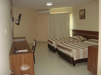  Flamboyant Suite Hotel