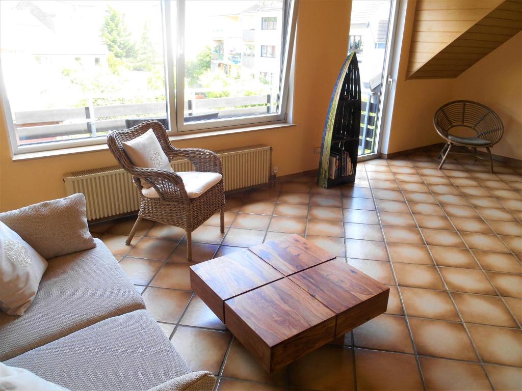 Cologne Homestay - Apartment With Balcony