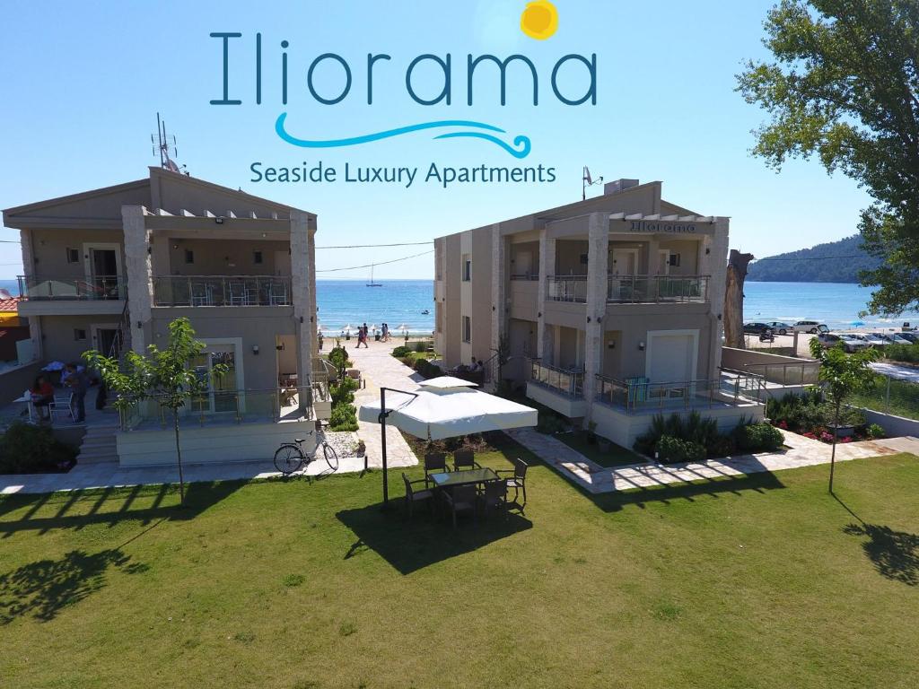 um sinal para uma villa na praia em Iliorama Luxury Apartments em Skala Potamias