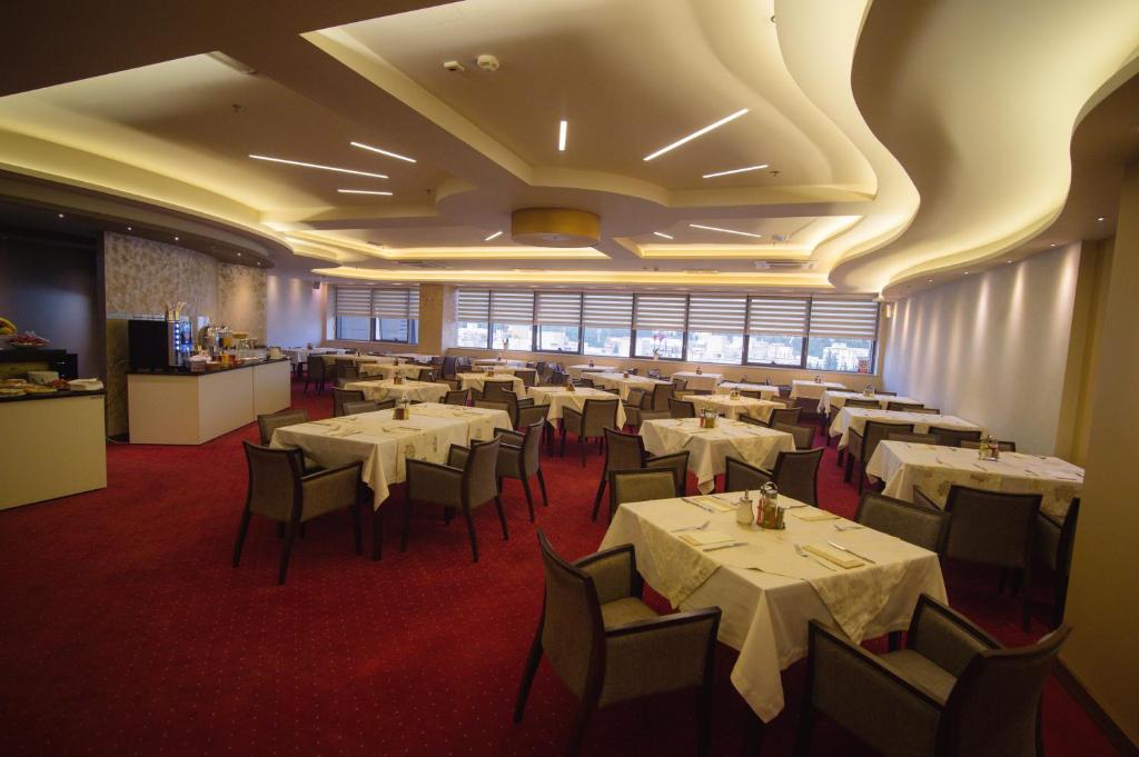 Restaurace v ubytování Hotel Mepas
