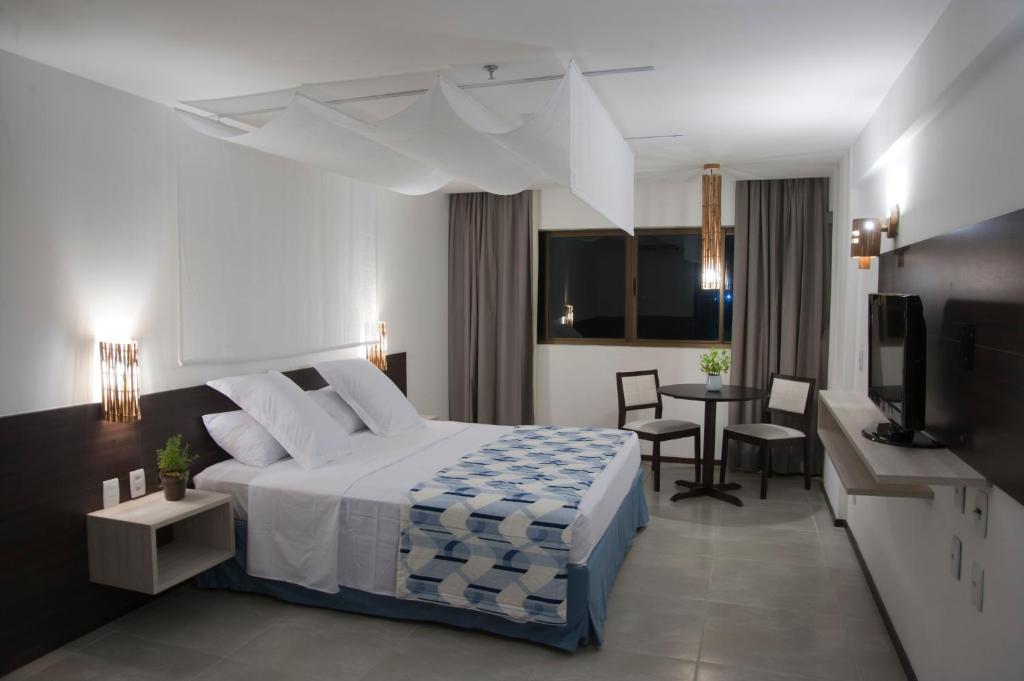  Ritz Suites Lifestyle