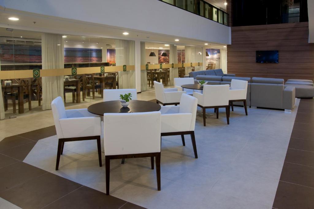  Ritz Suites Lifestyle