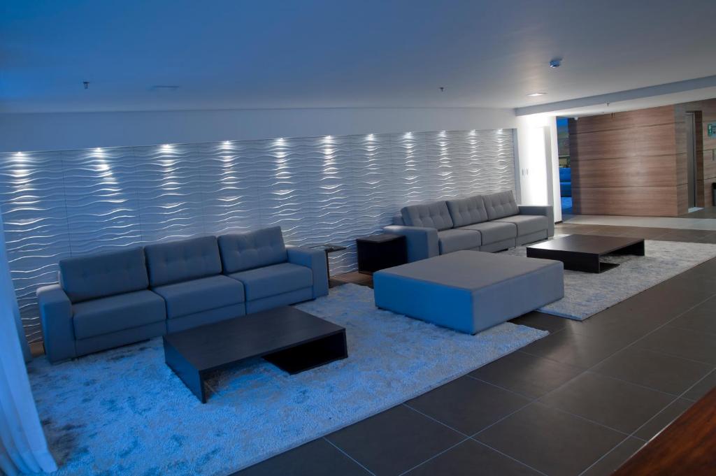  Ritz Suites Lifestyle