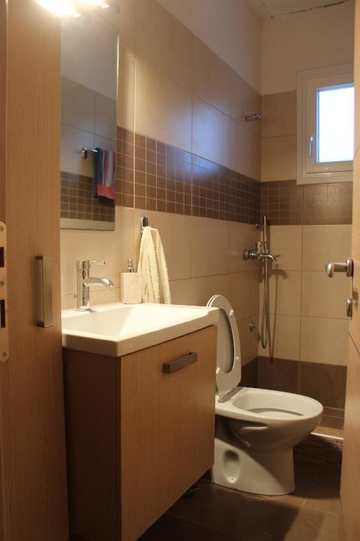 A bathroom at Sea View Villa by Agora