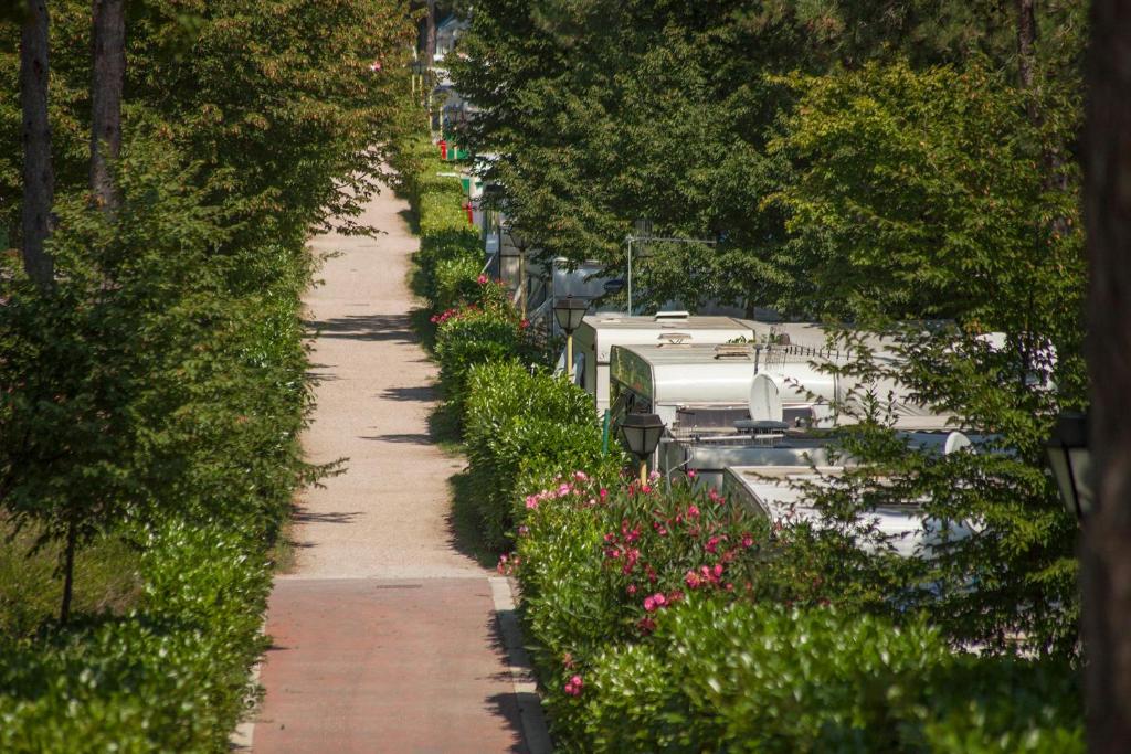 Vonkajšia záhrada v ubytovaní Camping Village Mare Pineta