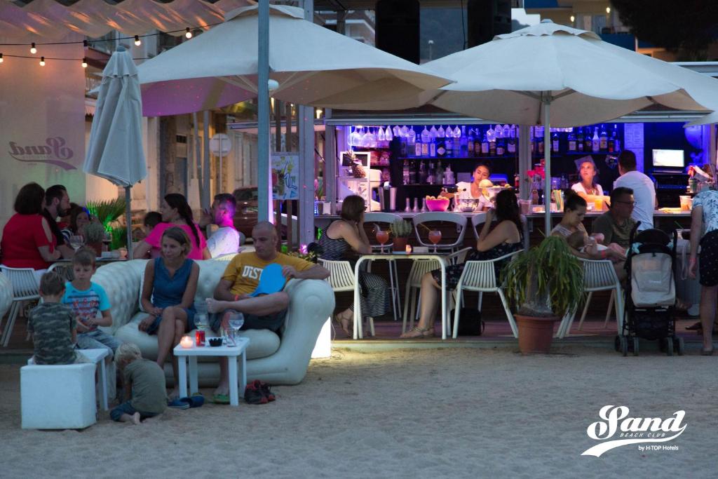 Hosté ubytování htop Royal Sun Suites #htopFun