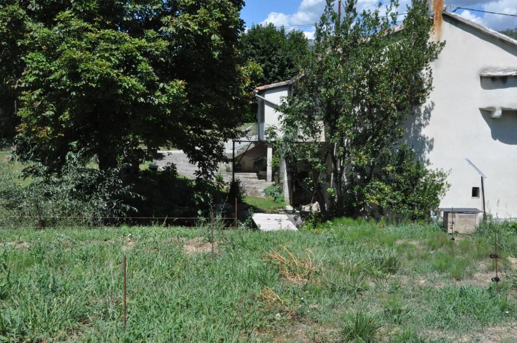 Ogród w obiekcie Apartment Marioni