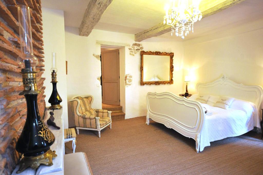 Photo from 52 Eymet in Eymet, Aquitaine, France