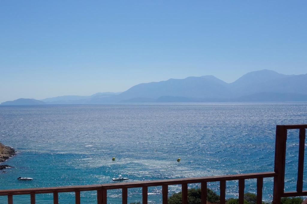 Das luxuriöse 4-Sterne Hotel Hersonissos Village auf Kreta in Griechenland