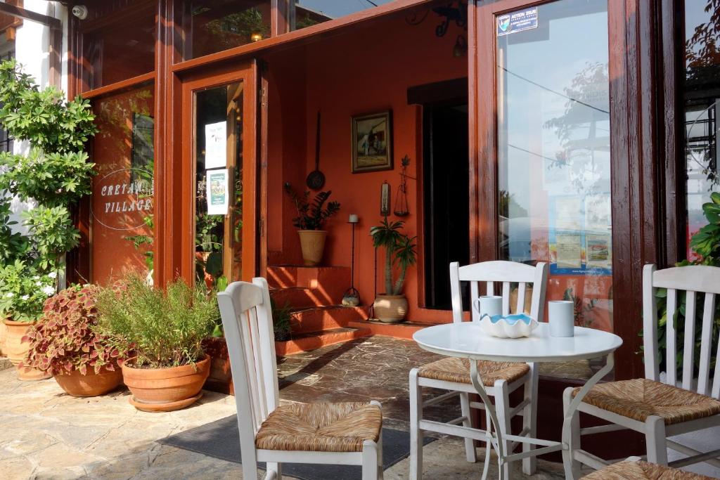 Patio nebo venkovní prostory v ubytování Cretan Village Hotel