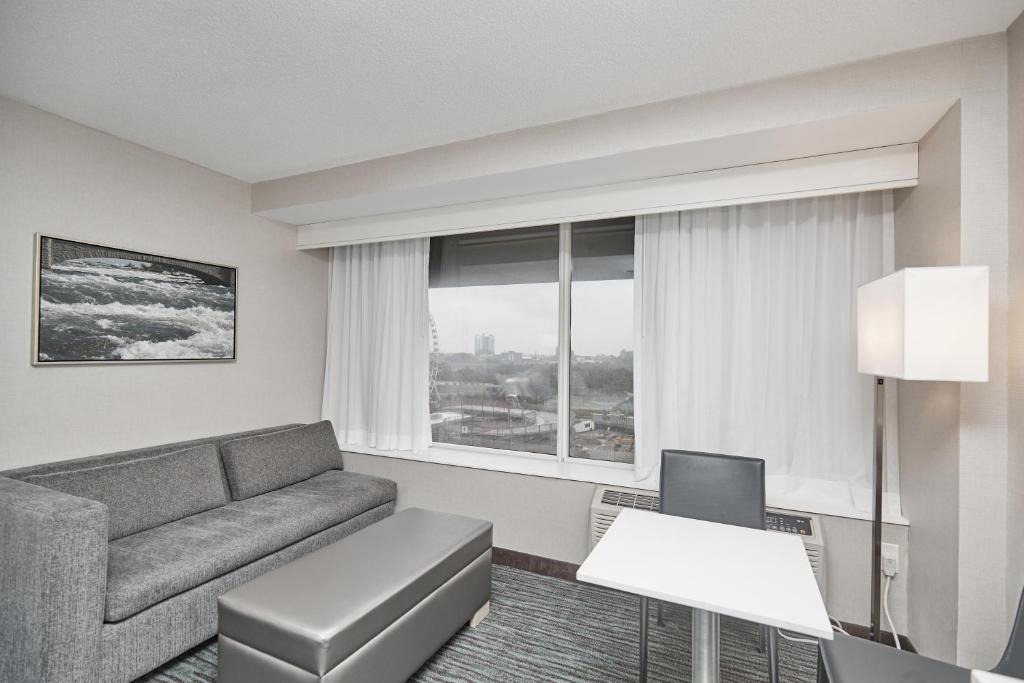 Vittoria Hotel & Suites