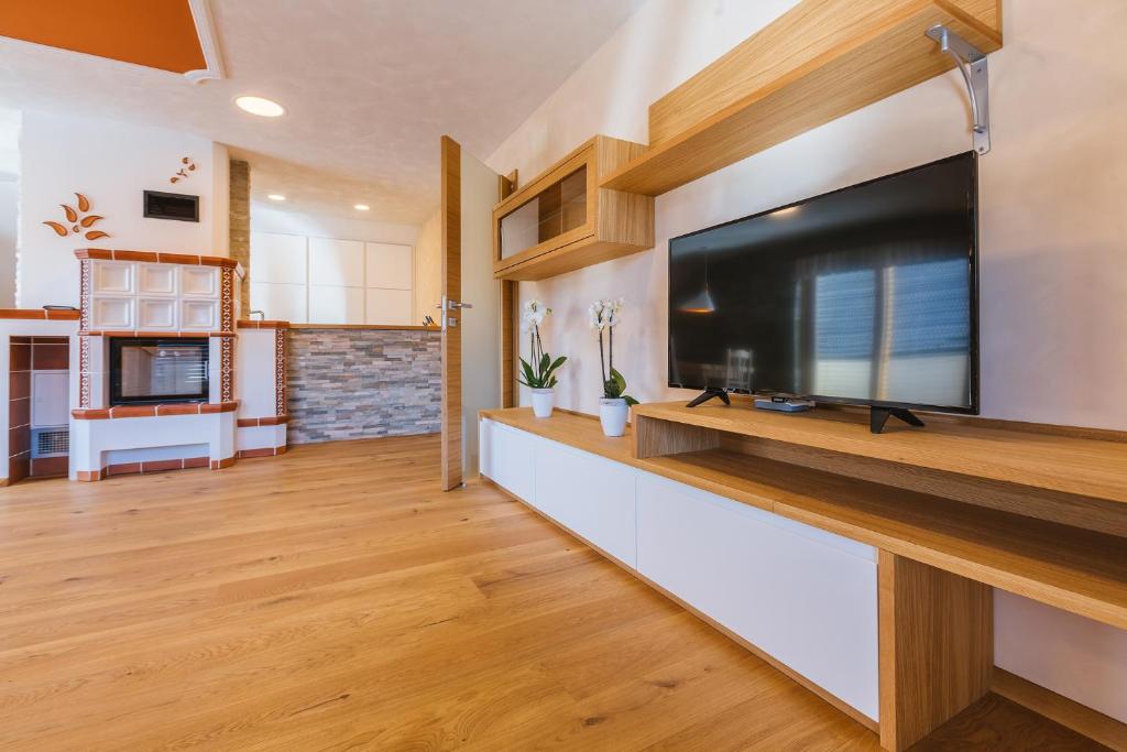 Kuchyň nebo kuchyňský kout v ubytování Apartment Ledrar