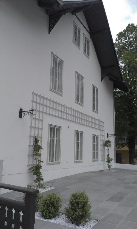 The building in which Az apartmant is located