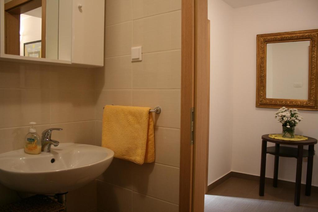 Apartments Mrduljaš - 12